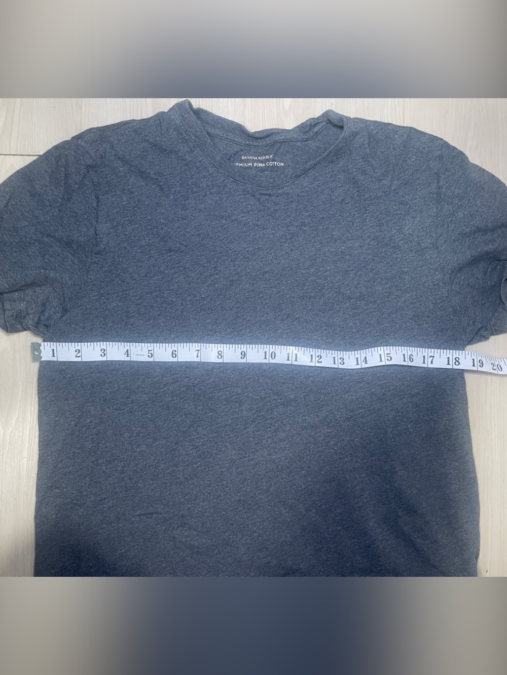 Banana Republic Men's Short Sleeve Tee 100% Pima Cotton Charcoal - Picture 3 of 6